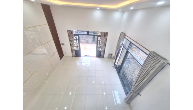 Bán Nhà 2 Tầng Hẻm Xe Hơi Gần Chợ Kiến Thiết Hiệp Phú Thủ Đức 122m2_5.5*20  chỉ 6.5 tỷ